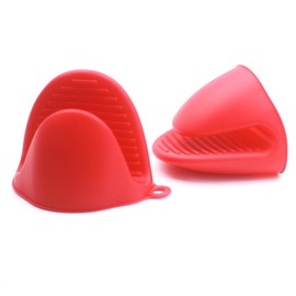 Mini Silicone Oven Mitts Set – Heat Resistant, Non-Slip, BPA-Free Gloves for Baking, Cooking, Microwave Use – Foldable Pot Holders for Kitchen & Grill, Dishwasher Safe(1, Red)