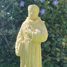 Vintage Saint Francis Statue: Solid Durable Stone with Distressed Texture. Perfect for Home Decor & Sealed for Outdoor Use. Handcrafted USA. (Old Stone/Beige)