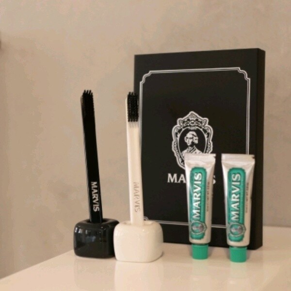 대구백화점 마비스마비스 어메니티 세트(10ML2입 소프트칫솔1입 하드칫솔1입) / 대구백화점 마비스마비스 어메니티