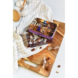 Traditional salted butter caramels (Roasted hazelnuts - almonds)