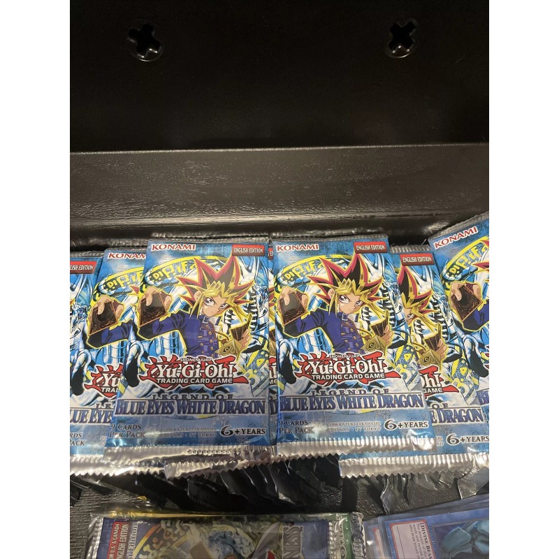 Yu-Gi-Oh Legend of Blue Eyes White Dragon Booster Pack 2017