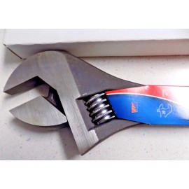 Crescent Brand Adjustable Wrench USA 18" 18 Inch 2 1/16" Capacity AT118 NOS New