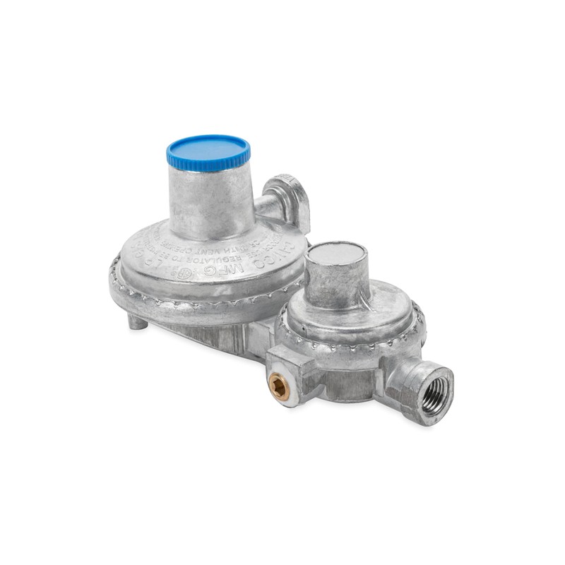 Camco Horizontal Two Stage Propane Regulator - Compatible with 20
