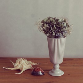 French Antique Sweet and can be mixed with Mature Stemmed Vase. Cafe Table with Ceramic Vase