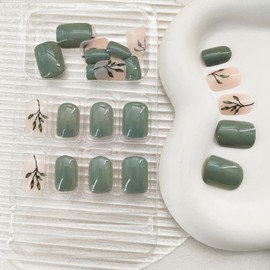 BDKAIWU Press on Nails Short Square Light Green Acrylic Nails Press ons Reusable Fake Nails with Leaves Designs Full Cover Artificial Glue on Nails for Women and Girls 24Pcs