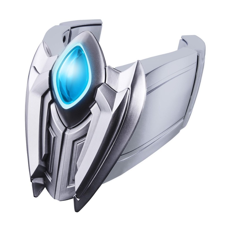 Bandai DX Ultimate Bracelet & New Gen Brooch (Bonus: New