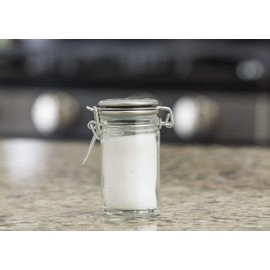 TableCraft's 2-Ounce Resealable Salt & Pepper Shaker, Glass Jar with Stainless Steel Clip-Top Lid, Clear