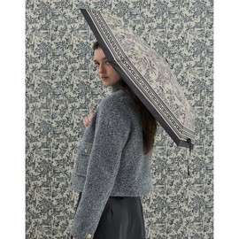 Hazzys (대구신세계)자외선 99%차단뜨왈드주이  블랙 경량 양우산 (UV차단) HIUM6E110BK (Daegu Shinsegae) 99% UV Protection Lightweight Black Umbrella (UV Blocking) HIUM6E110BK
