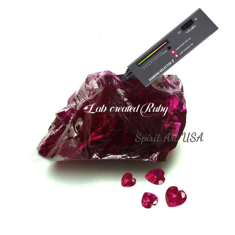 Geometric Ruby Necklace - Decorated with white sapphire - Trillion