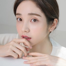 Minimalist Lotus Flower 20G Post Pin Tiny Stud Earrings 999 Sterling Silver Cartilage Tragus Hypoallergenic Screw Back Small Bead Ball Sleeper Piering Studs Earring Cute Jewelry Gifts for Women Teen