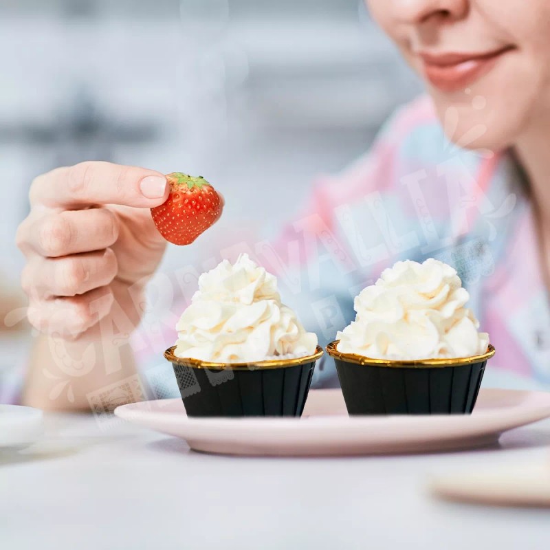 Grupo Carnavallia Capacillo Estándar Cupcake Negro Dorado Metálico 50 Pz