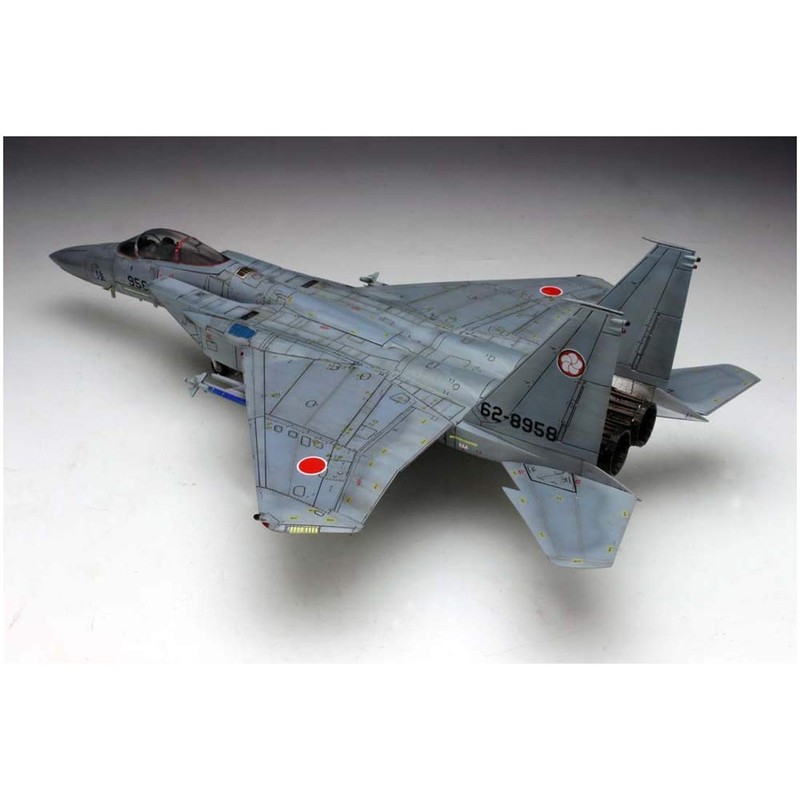 Platz 1/72 Air Self-Defense Force Flagship Fighter F-15J Eagle Plastic