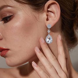Yheakne Vintage Crystal Teardrop Earrings Rhinestone Wedding Dangle Earrings Silver Cubic Cz Drop Earrings Teardrop Bridal Earrings Jewelry for Women and Girls (Silver)