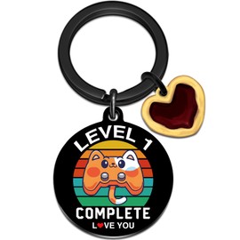 SOJUWEL 1 Year Anniversary Gifs Keychain for Boyfriend Girlfriend Couple Fiancee Him Her Funny Gamer Gift Ideas for Valentine Anniversary Christmas Birthday Present LEVEL 1 COMPLETE Love You