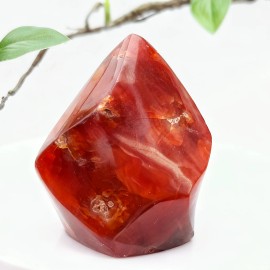 Wholesale Natural Red Agate Torch Vivid Red Flame Stone Carneline Ornaments Crystal Crafts for Gift & Home DecorationColor: Carneline Torch, Size: 0-20g