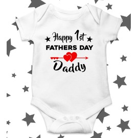 SmartyPants Happy First Fathers Day Dad Babygrow- Cute Present Gifts Ideas Parents Family Three Nickel Free Press Buttons Super Soft 200 GSM 100% Cotton Wash Care Label (3-6 Months, White Prime)