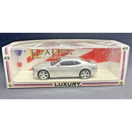 Luxury Collectibles 2011 Camaro SS Coupe 1:43 Resin-Silver Ice Met 101003