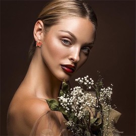 RLHRNDE Crystal Maple Leaf Earrings for Women Dainty Red Cubic Zirconia Gold Floral Earrings Sparkly Plant Leaves Earrings for Autumn Thanksgiving Holiday Wedding Jewelry Gifts (Ear Studs)