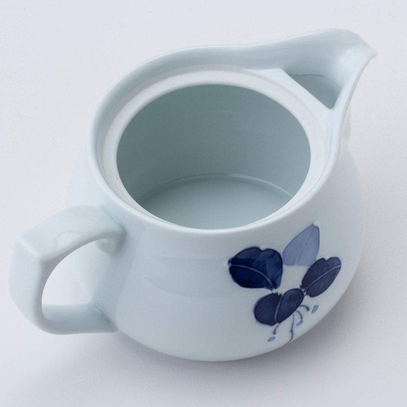 Hasami ware in it and MS Pot 65980