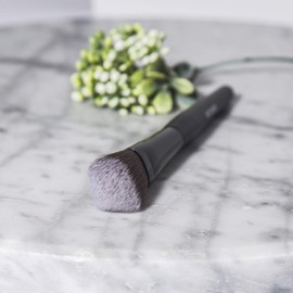 DESSINES Makeup Brush, Vegan Professional Brush with Natural Wood Handle (TU-778, Black)