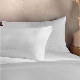 Silentnight Washed Cotton Rich Pillowcase Pair - Soft & Comfortable Touch - Stylish Modern Linen-Look 2 Pack Pillow Cover - Breathable Cotton and Polyester Fabric Retain Shape and Colour, White