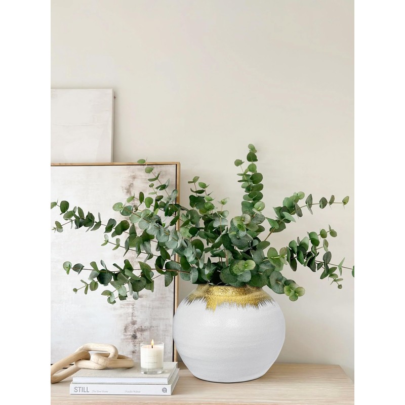 Ceramic Vase for Flower Decoration