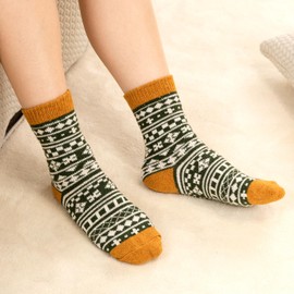 eallco Wool Socks Women Winter Warm Thermal Thick Cozy Crew Socks for Womens Gifts 5 Pairs