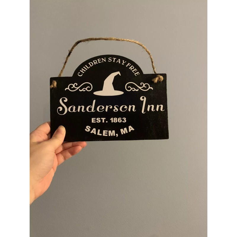 Handmade “Hocus Pocus” Sanderson Inn wall Hanging!