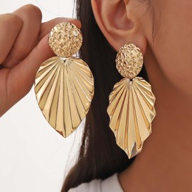 Xduargs Punk Big Leaf Earrings Vintage Leaf Drop Earrings Hammered Disc Coin Earrings Exaggerated Leaf Statement Earrings Large Leaf Dangle Earrings Jewelry for Women (Gold)