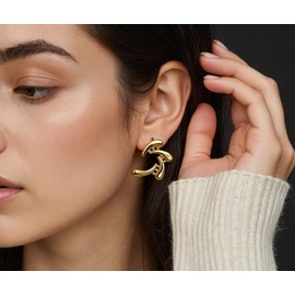 Golden teardrop geometric earrings, light luxury, versatile daily earrings, women's anti-allergy earrings and jewelry