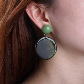Inateannal Vintage Round Resin Dangle Earrings Green Acrylic Circle Earrings Large Acrylic Circle Drop Earrings Statement Geometric Earrings Jewelry for Women