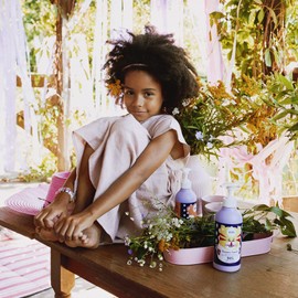 YOPE Natural shower gel for kids | Cranberry extract | Vitamin C | Natural Washing ingredients | 94% natural ingredients | Moisturising | Cranberry and Lavender 400ml