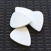 Rubber Tones RUB-WHSI-1 White Silicon Single Plectrum Pick