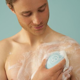 Foamie Men 3-in-1 Solid Shower Care Back to the Roots | For Body, Face & Hair | With Babassu & Eucalyptus Oil | pH Skin Neutral | Vegan & Plastic Free | 80 g