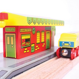 Bigjigs Rail Village Station | Kids Railway Accessories for Wooden Trains & Tracks | Toy Figures for Train Set & Town | Wood Model Platform | Educational Toddler Toys | Gifts for 3+ Year Old Children