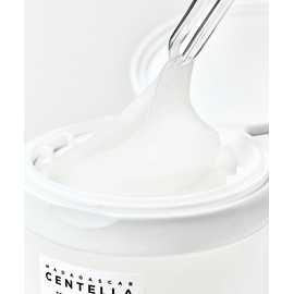 Skin1004 Madagascar Centella Tone Brightening Dark Spot Ampoule Pad 60 Sheets