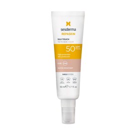 Sesderma Repaskin Tacto Seda Color Fotoprotector solar con alta protección SPF50 50ml