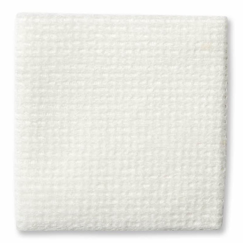 Curad SoothePlus Gauze Pads with Arm & Hammer Baking Soda,