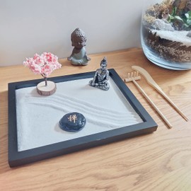 ZEN&TAO Japanese Miniature Zen Garden Black Tray with Buddah Statue, Blossoming Cherry Tree, Faux Stone Engraved with Zen Character, Sand Tools Included, for Meditation, Relaxing and Gifting