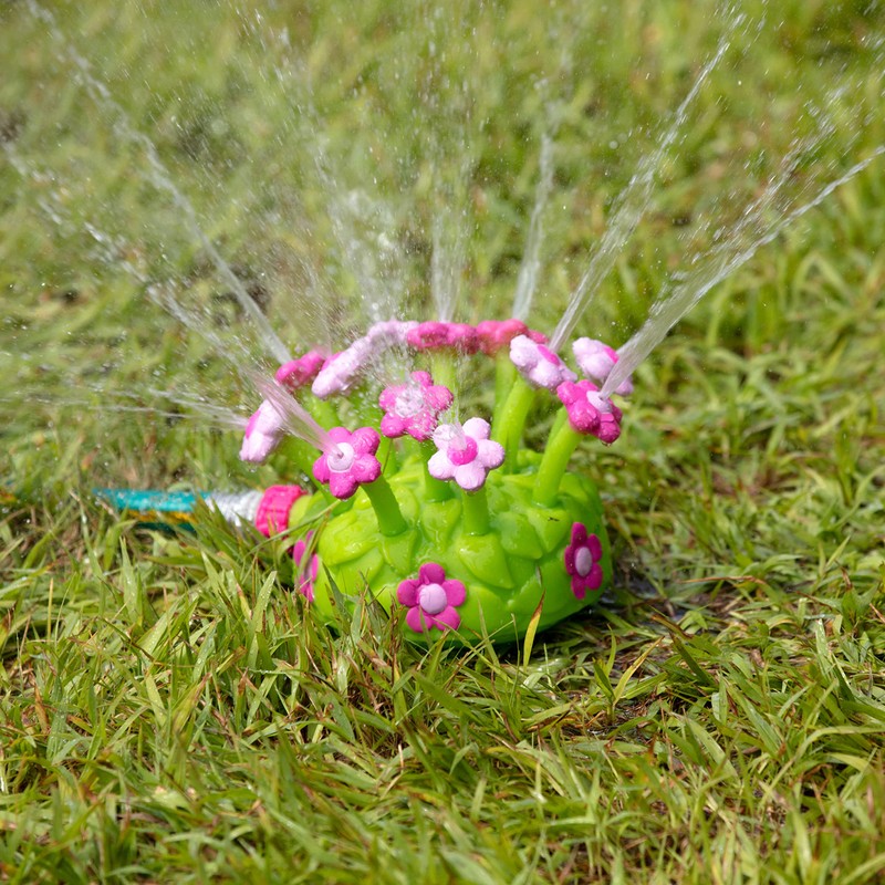 Melissa & Doug Sunny Patch Pretty Petals Flower Sprinkler Toy