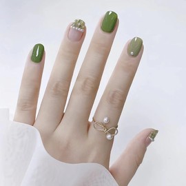 Press on Nails Short Square 24Pcs Glossy Full Cover Acrylic Square Green False Nails with Pearl Designs Reusable Short Coffin Fake Nails with Charm Glue Stick on Fingernails for Women Girls