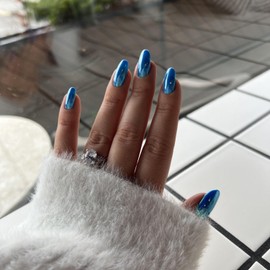 Mirror Metal Press on Nails Medium Oval Acrylic Nails Press ons Royal Blue Medium Short Round Fake Nails for Women Reusable Thick Almond Nails Chrome Glazed Glue on Nails Shiny False Nails 24Pcs