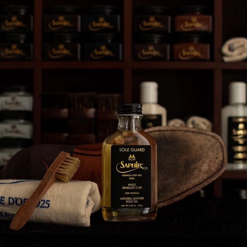 Saphir Medaille d'Or Sole Guard – Conditioner & Protector Oil
