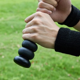 Yuyongshuai Bat Grip Choke Up Rings,Premium Choke Up Rings, Pressure Baseball Rings,Including: 8 Pack Choke up Rings, 2 Wrist Protectors (Back)