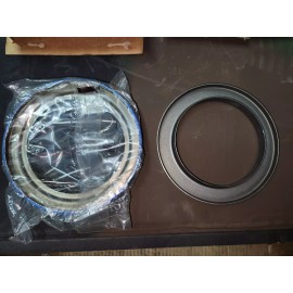 Stemco (Lot of 2) Stemco 372-7098 Grit Guard Hub and Axle ring set Wheel Seal