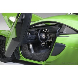 McLaren 570S Mantis Green with Black Wheels 1/18 Model Car by Autoart 76042