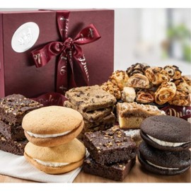 Dulcet Gift Baskets Grand Signature Bakery Gift Basket Filled it with Fresh Baked Treats Great Gift for the holidays Ideal for Him, Her, Men, Woman, Family Parties, Corporate Clients and coworkers with Prime Delivery