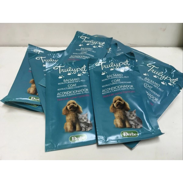 TRULY PET Pack of 18 sachet TRULY PET Restructuring Conditioner/