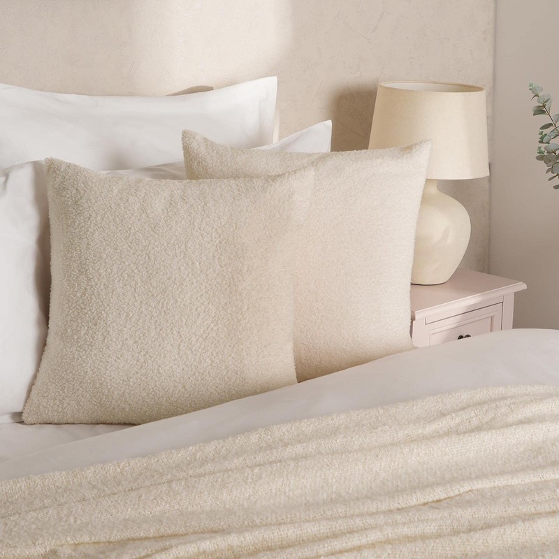 Highams 2 x Boucle Teddy Fleece Cushion Covers Fluffy Warm