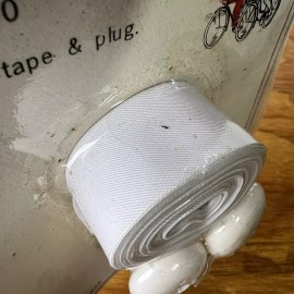 Bicycle Accessories Corp. WHITE BICYCLE HANDLEBAR TAPE & PLUGS FITS SCHWINN & OTHERS VINTAGE NOS